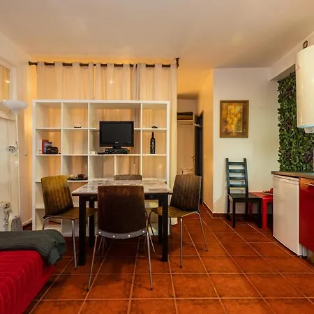 Apartment Madalena Cosy Flat In Baixa Chiado Lisbon