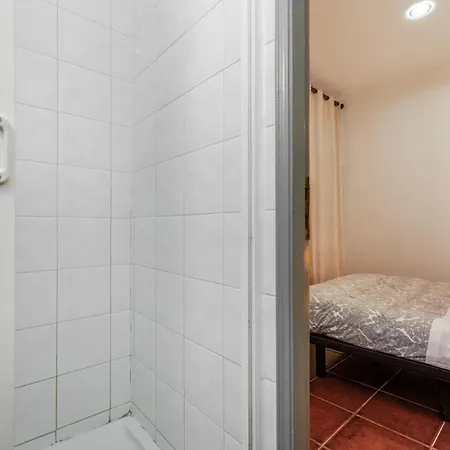 Madalena Cosy Flat In Baixa Chiado * Lisbon