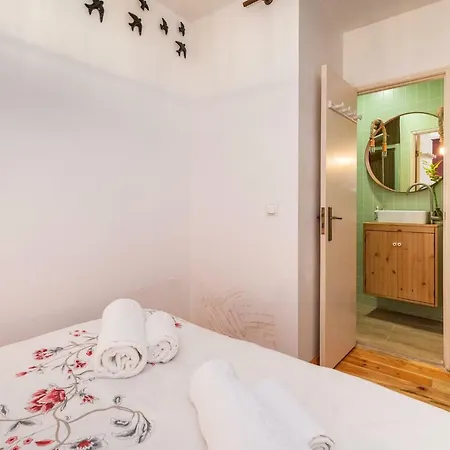 Madalena Cosy Flat In Baixa Chiado *