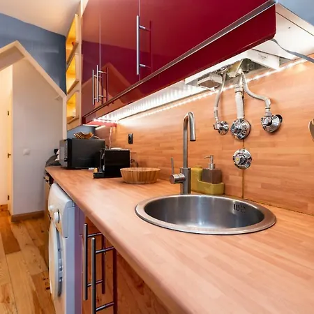 Madalena Cosy Flat In Baixa Chiado Lisbon